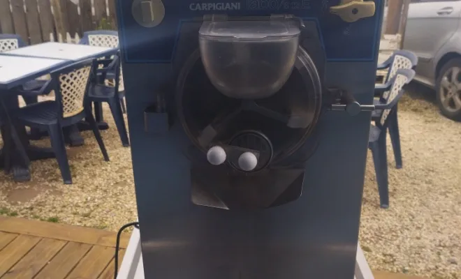 Installation de machine à glace à l'italienne, Rang-du-Fliers, C2L Pompe à Chaleur et Climatisation