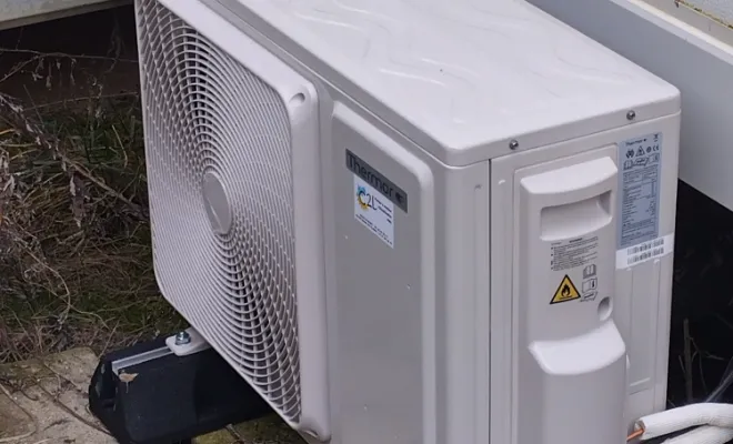 Installation et mise en service d'une climatisation réversible dans un bungalo de chantier à RUE, Rang-du-Fliers, C2L Pompe à Chaleur et Climatisation